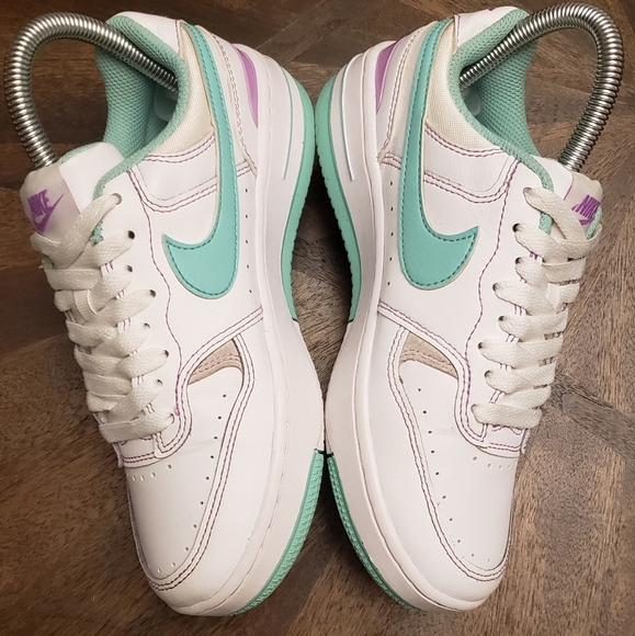 Nike Gamma Force Women's Size 5 White/Mint Green/Lavender - Picture 12 of 15